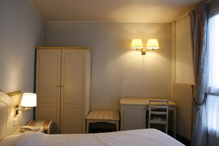 פריז Hotel Acte V חדר תמונה